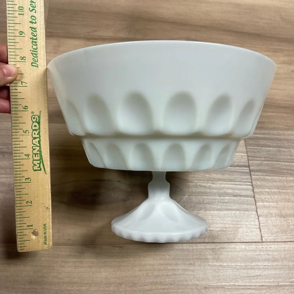 Large Vintage White Centerpiece Milk Glass Footed Bowl Thumbprint Design - Picture 2 of 6